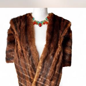 GRAFS FINE FURS Elegant Brown n Blk arm straps Satin Lined maybe 1950s  Vintage